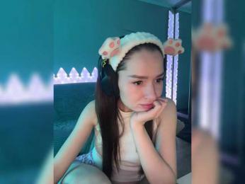 whiteTEA bongacams stream image