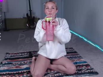 petitebrat chaturbate stream image, 30.04.2025 16:20