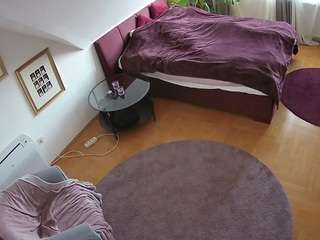 voyeurcam-julmodels-whitebed-4 camsoda stream image, 06.02.2025 19:30