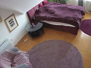 voyeurcam-julmodels-whitebed-4 camsoda stream image, 06.02.2025 19:30