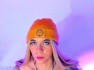 Scarlet Bridge flirt4free stream image, 01.05.2025 19:00