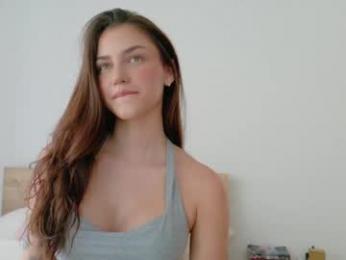 grettabenett_ chaturbate stream image, 05.05.2025 19:00