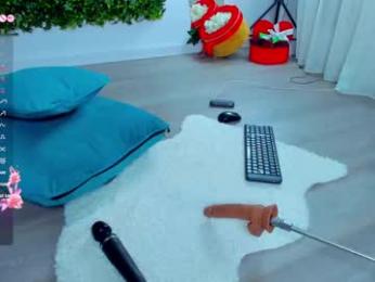 zinasquirts chaturbate stream image