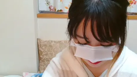 liliyRiSAcha-n stripchat stream image