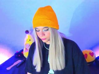 Scarlet Bridge flirt4free stream image, 16.05.2025 19:00