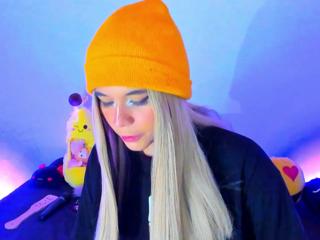 Scarlet Bridge flirt4free stream image, 16.05.2025 19:00