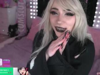 crimsonkitten chaturbate stream image, 17.05.2025 04:20