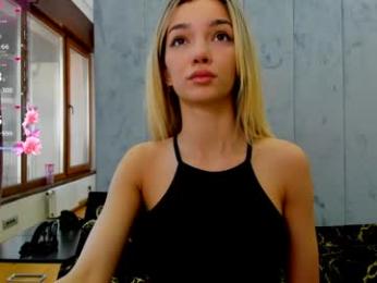 sassyt33n chaturbate stream image, 18.05.2025 07:40