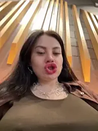 Wet__Bunny stripchat stream image, 18.05.2025 06:30