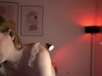 chloewildd chaturbate stream image, 18.05.2025 17:10